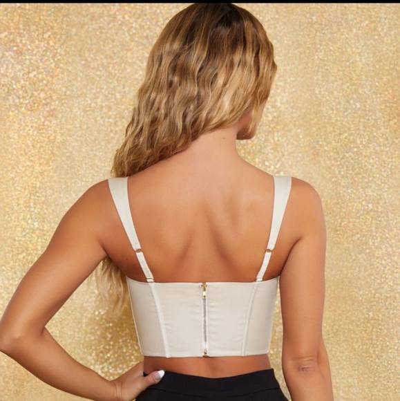 Oh polly crop top - Picture 2 of 3